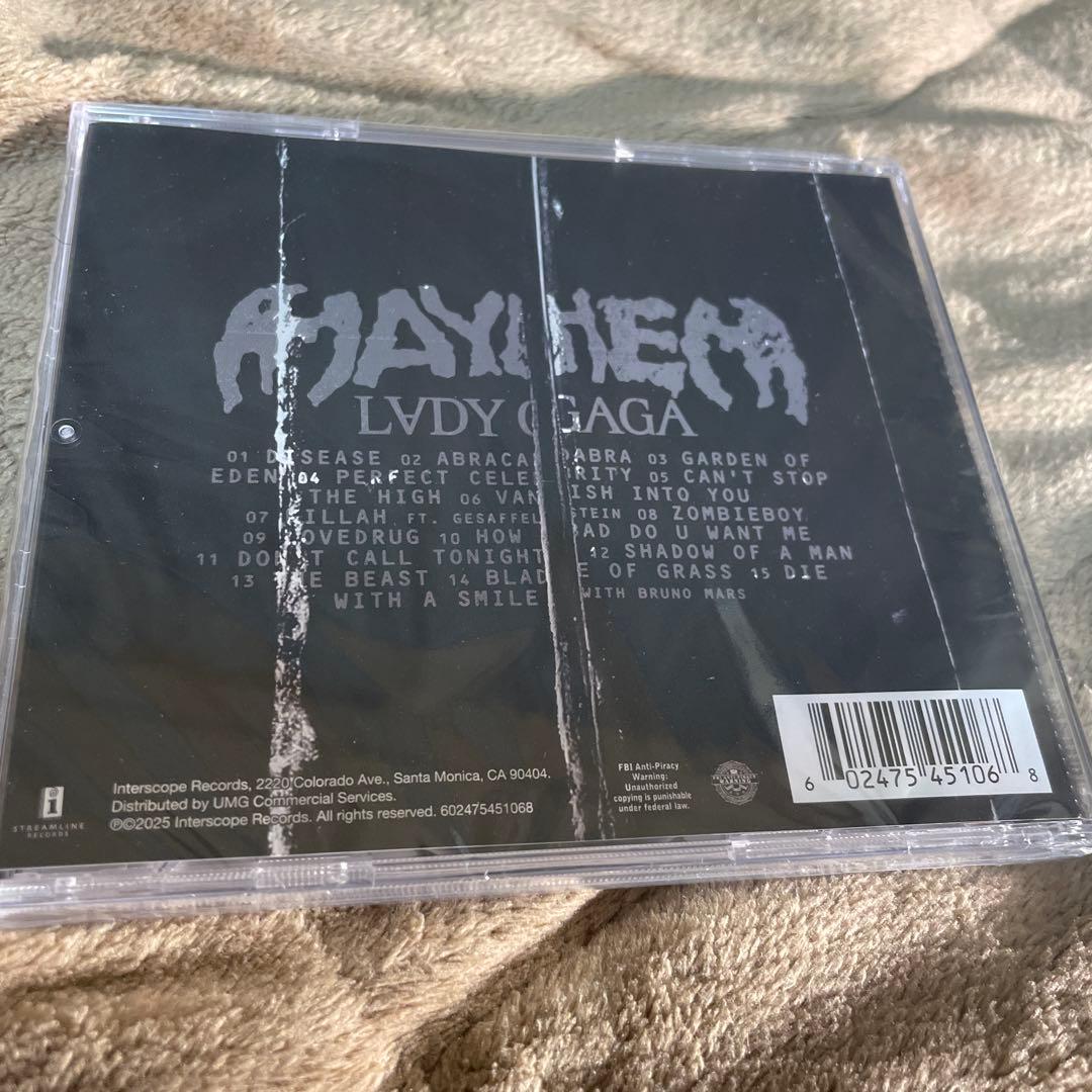 Eru⭐︎ レディーガガ Lady Gaga Mayhem CD直筆サイン