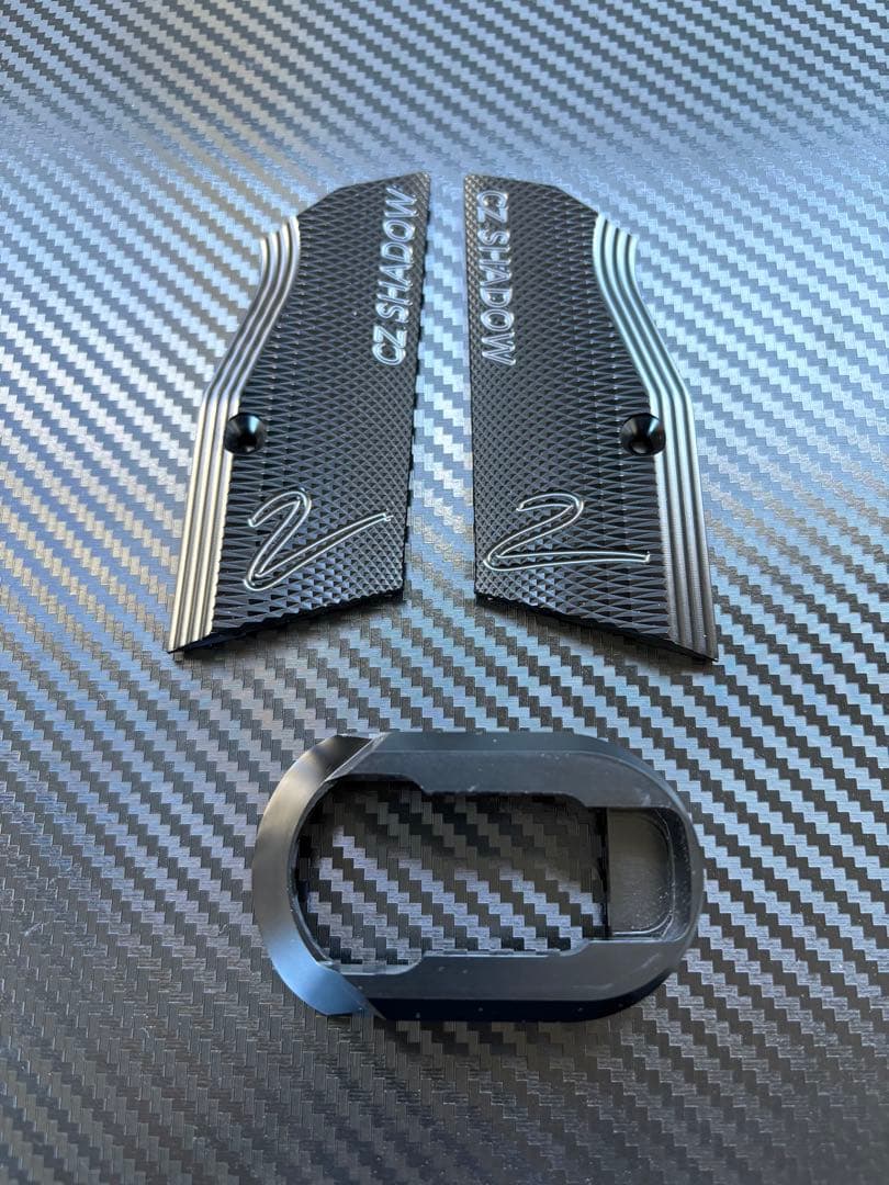 カーボネイト　CZ SHADOW2専用 SHORTグリップパネル&マグウェル