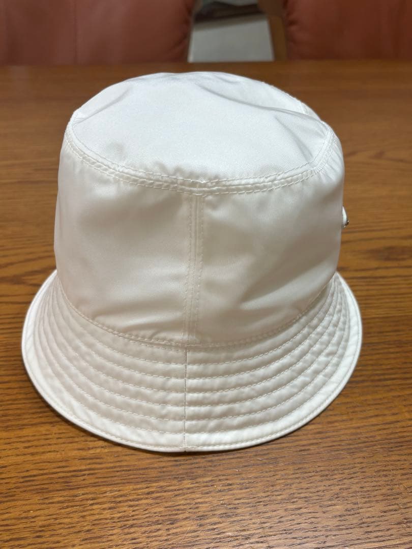 希少！PRADA ホワイト バケットハット　M