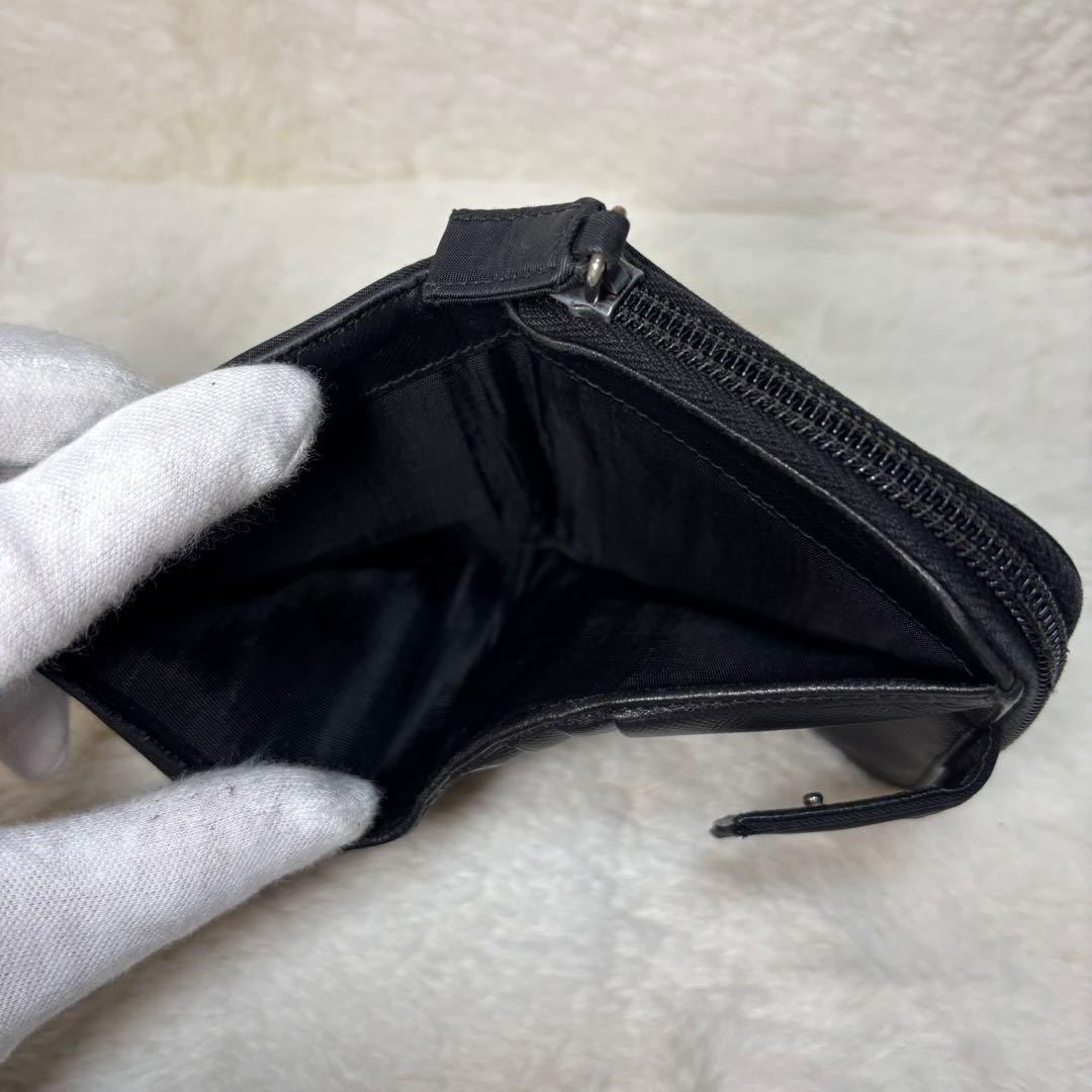 ◆美品◆良品◆PRADA ブラックナイロン 二つ折り財布　三角ロゴ