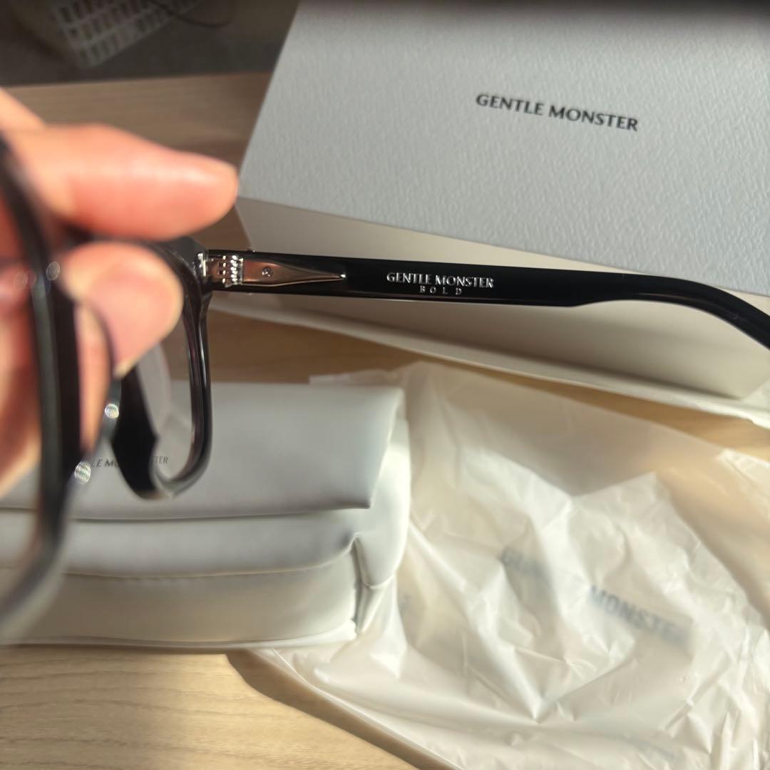 小物 GENTLE MONSTER BOLD OJO AMBUSH