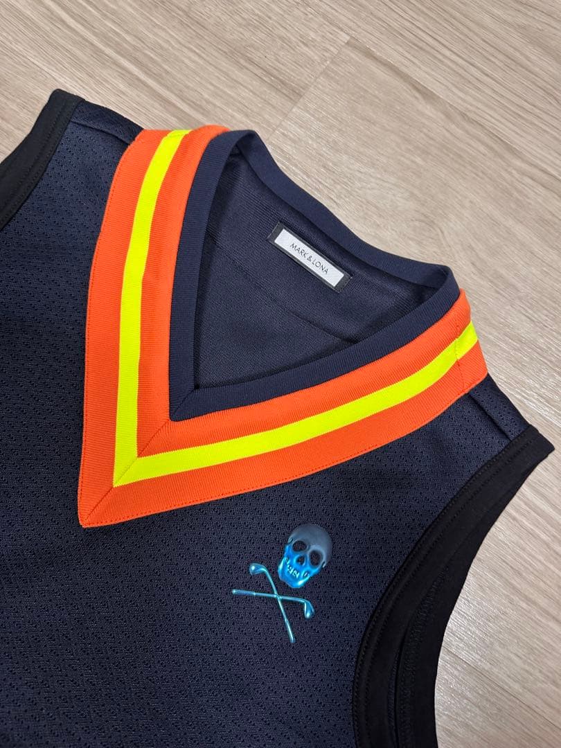 MARK & LONA ネイビー Vネックベスト