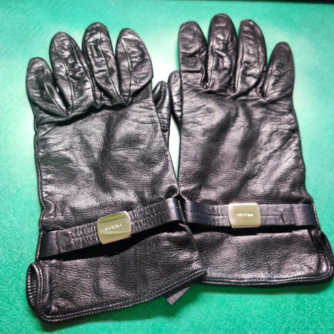 PRADA レザー手袋 黒 6_1/2 JIMMY CHOO 腕輪付 d127