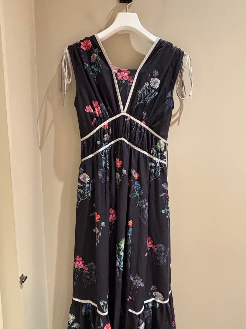 フラワードロストディティールワンピース SWFO254120