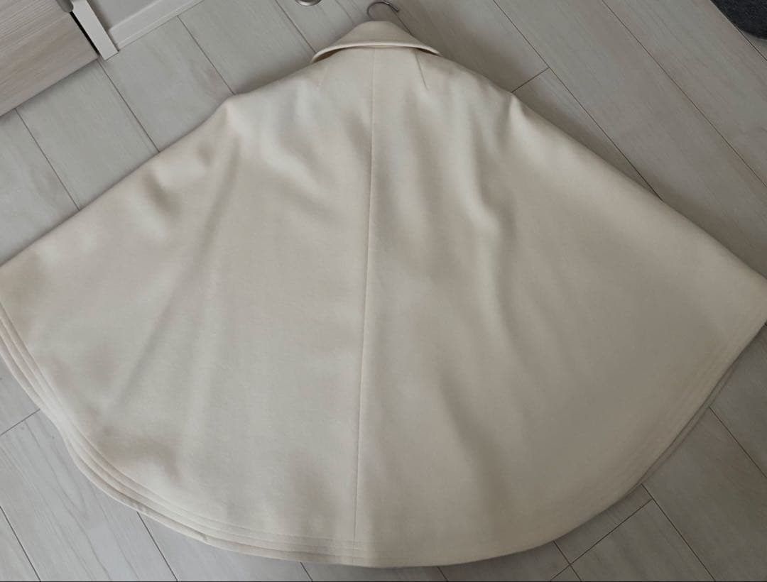 Rene ルネ　ケープ　コート　衿つきジップアップコート　ポンチョ