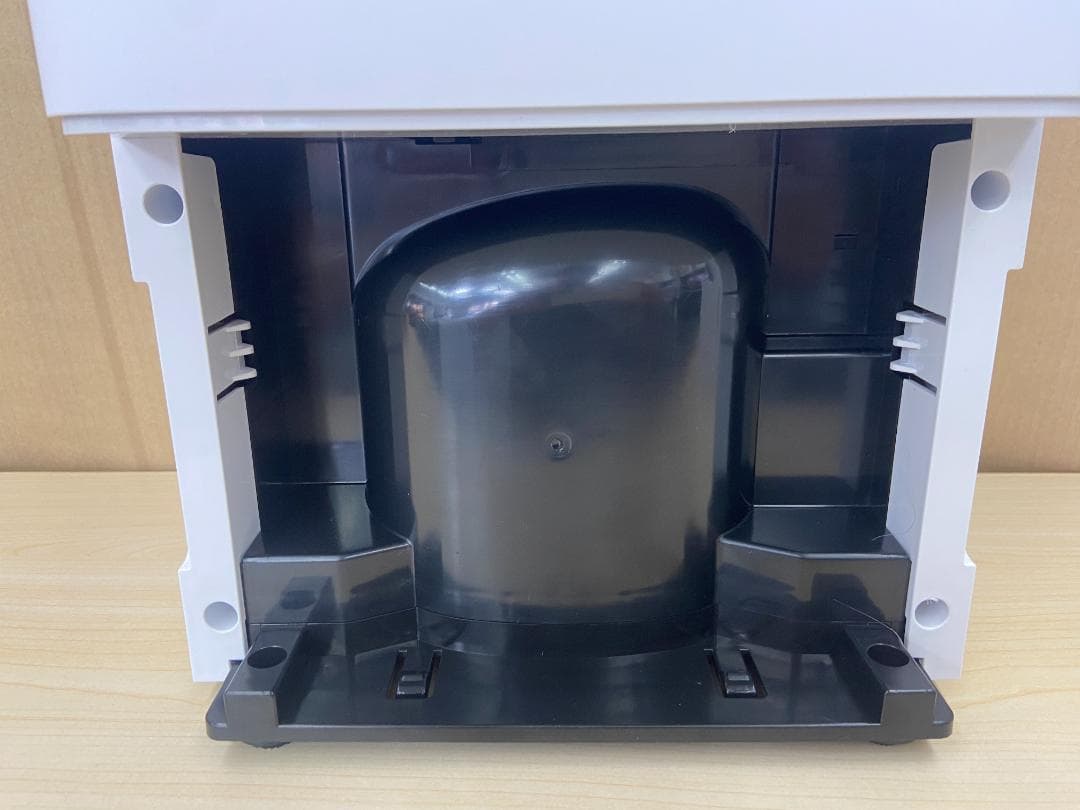 ☆超美品☆2025年製2025年製 YAMAZEN 除湿機 YDC-J03(W)