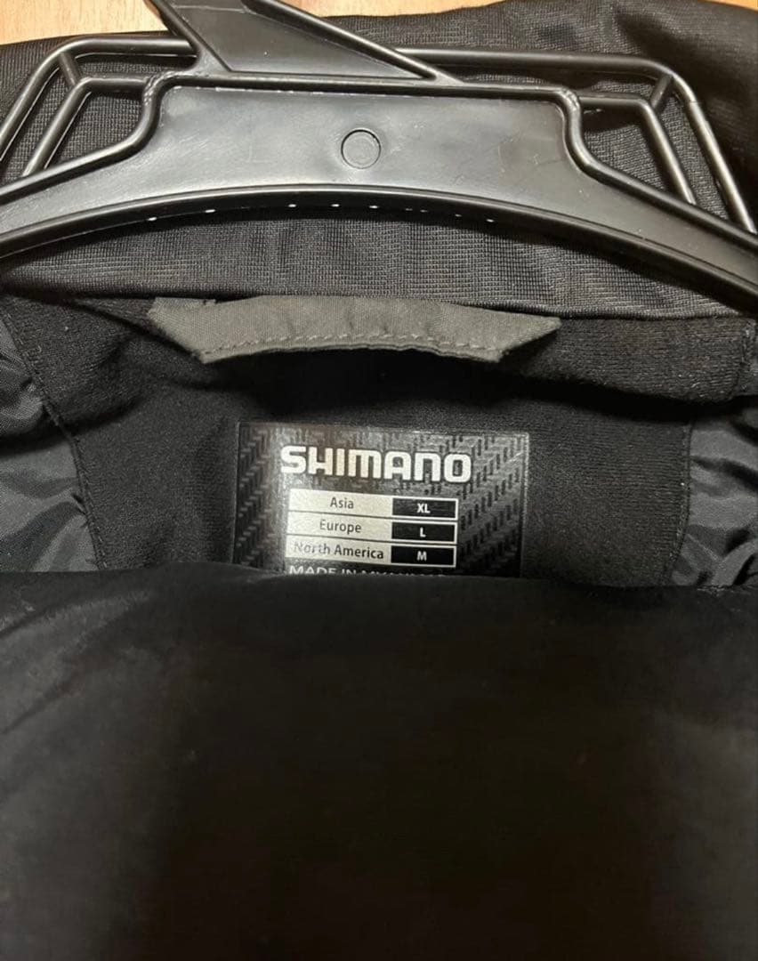 シマノNEXUS フィッシングスーツ CRYSHIELD レッド