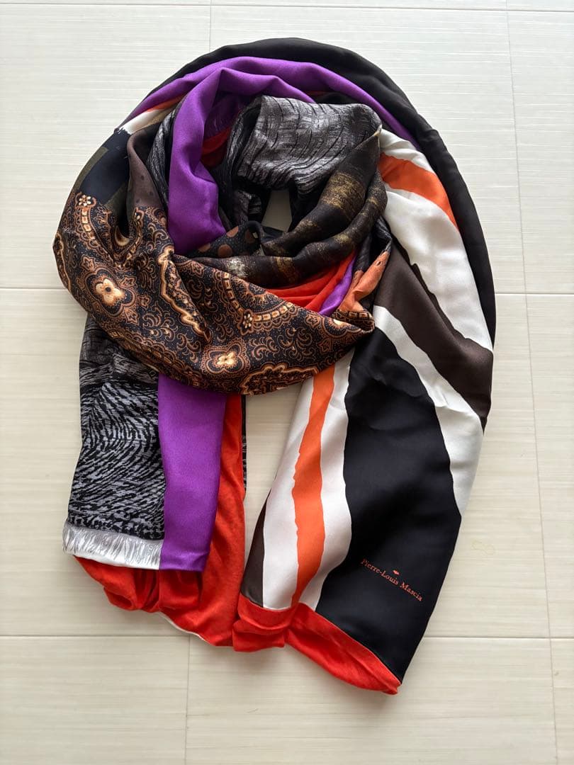 Pierre-Louis Mascia ピエールルイマシア　ストール