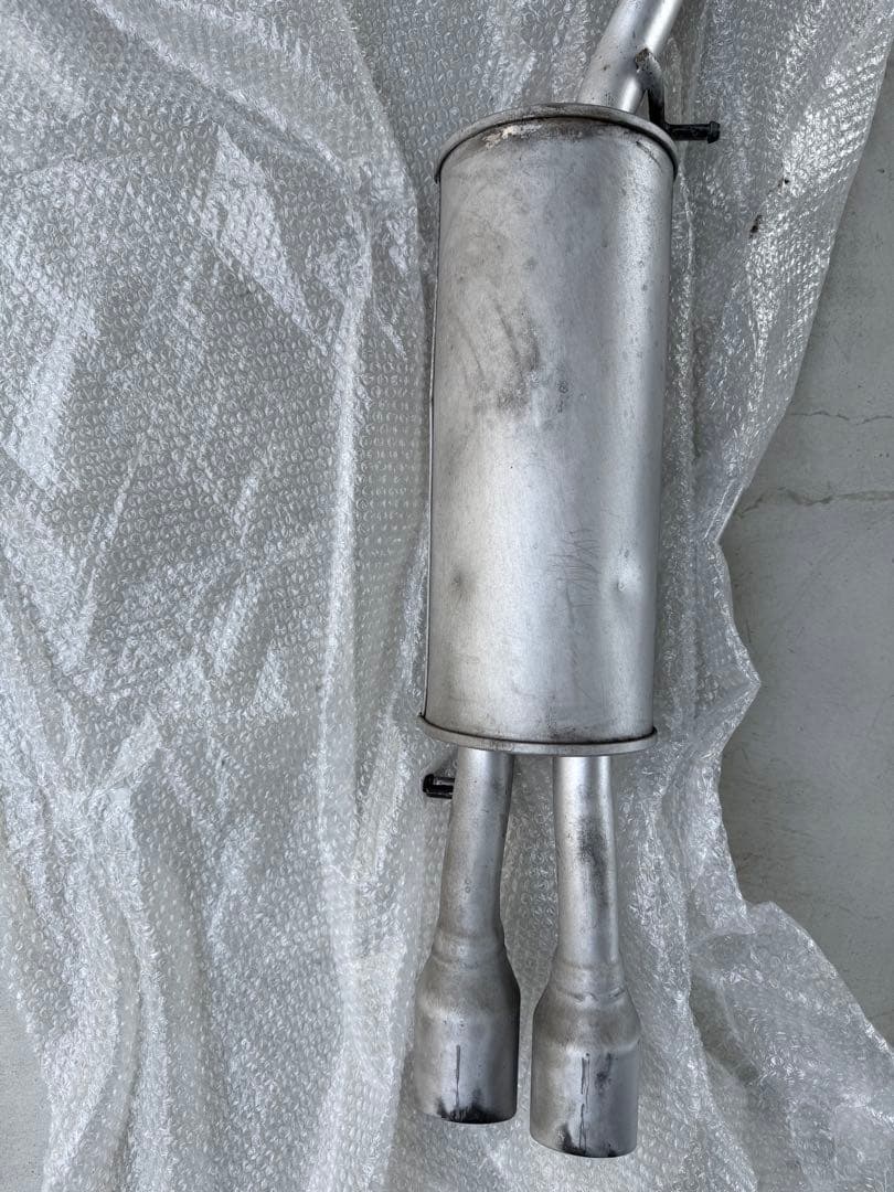 希少　30 プリウス　モデリスタ　マフラー　2本出し　ZVW30