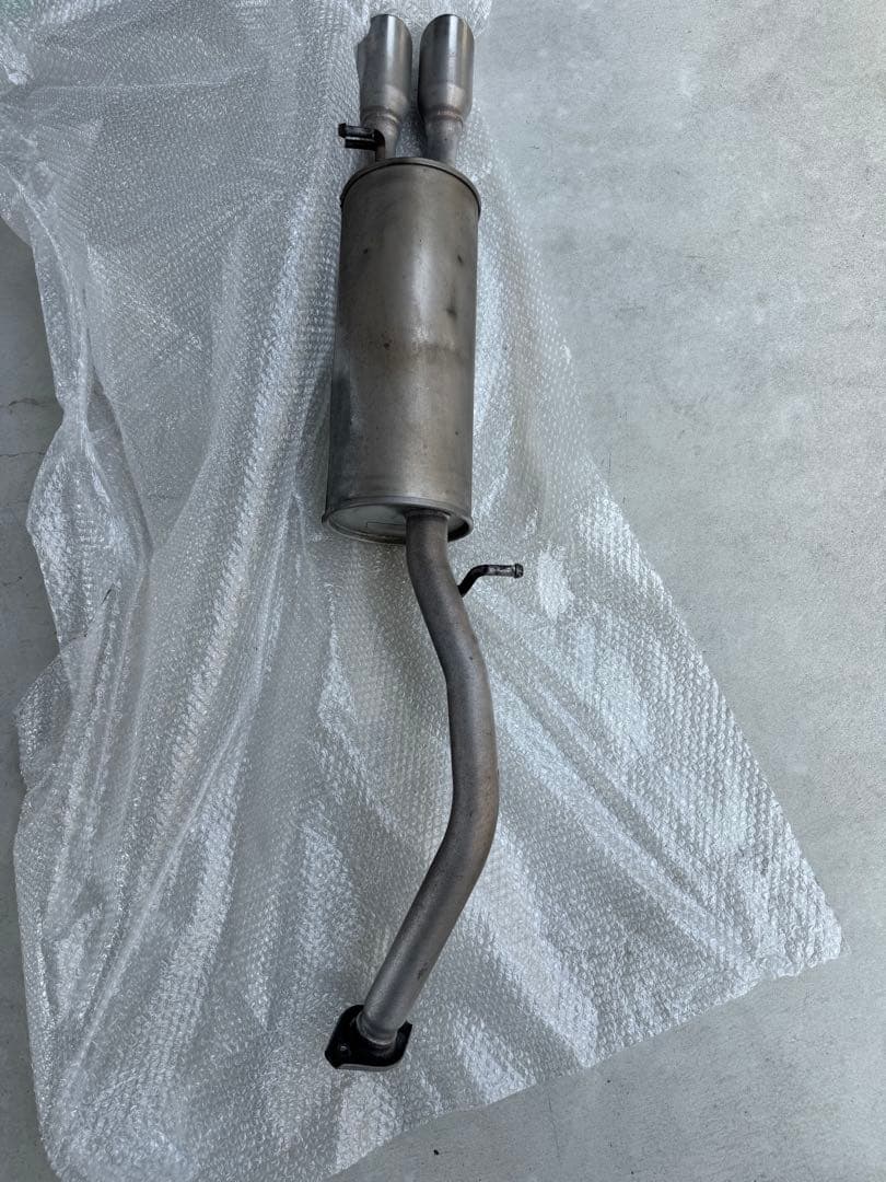 希少　30 プリウス　モデリスタ　マフラー　2本出し　ZVW30