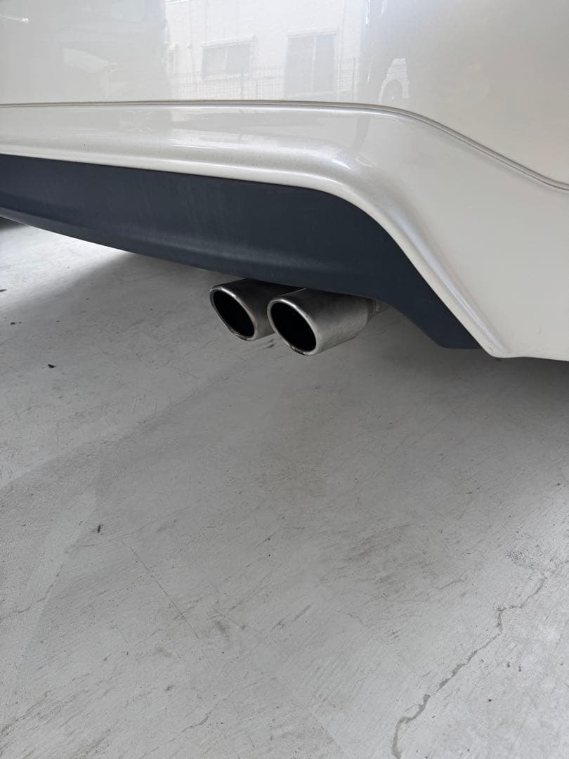 希少　30 プリウス　モデリスタ　マフラー　2本出し　ZVW30