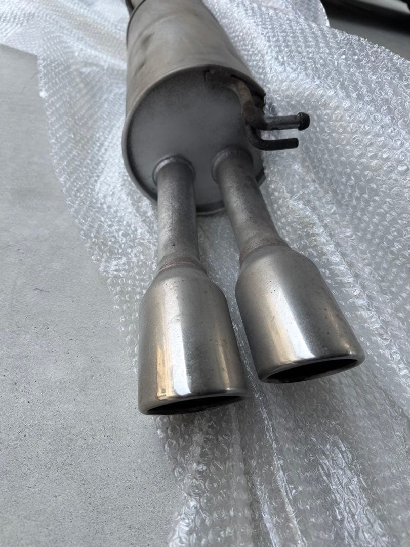 希少　30 プリウス　モデリスタ　マフラー　2本出し　ZVW30