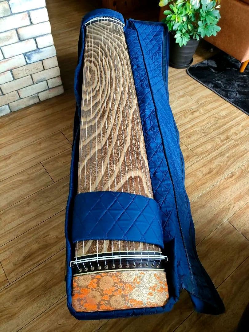 かっちん　山田流　美木目　和楽器　弦楽器 13弦　すだれ彫り　ケース付