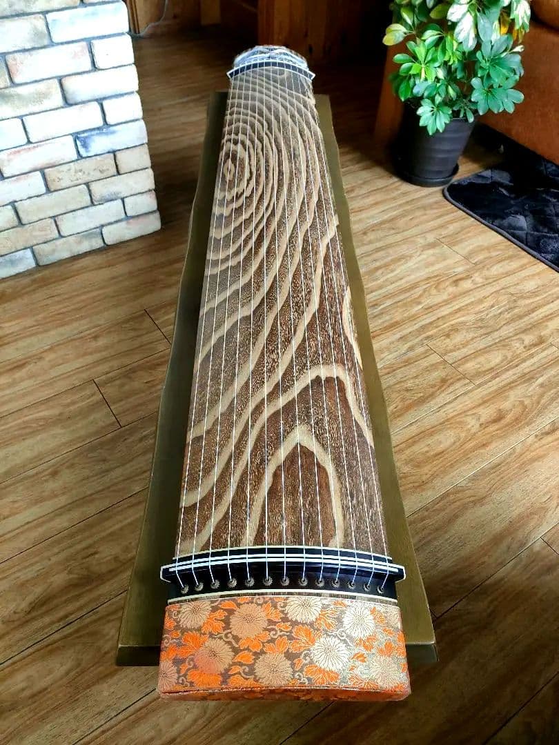 かっちん　山田流　美木目　和楽器　弦楽器 13弦　すだれ彫り　ケース付