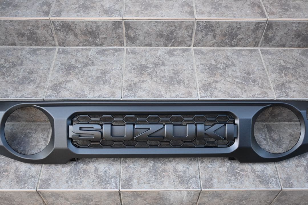 ROAMING HORIZONS ジムニー　グリル　　ビックエンブレムラプター