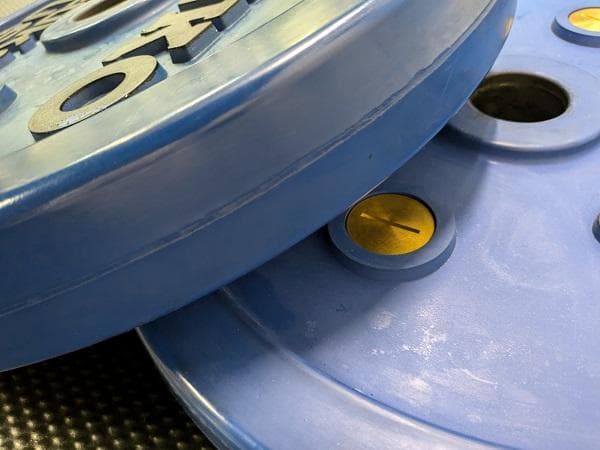 イバンコ　IVANKO　ウェイトリフティング バンパープレーㇳ20kg２枚組