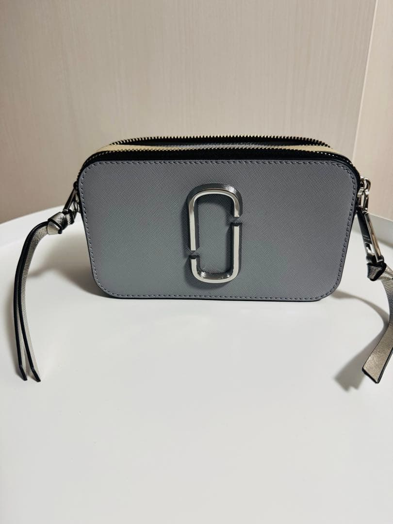 再値下MARC JACOBS ザ カラーブロック スナップショット➕別売チェーン