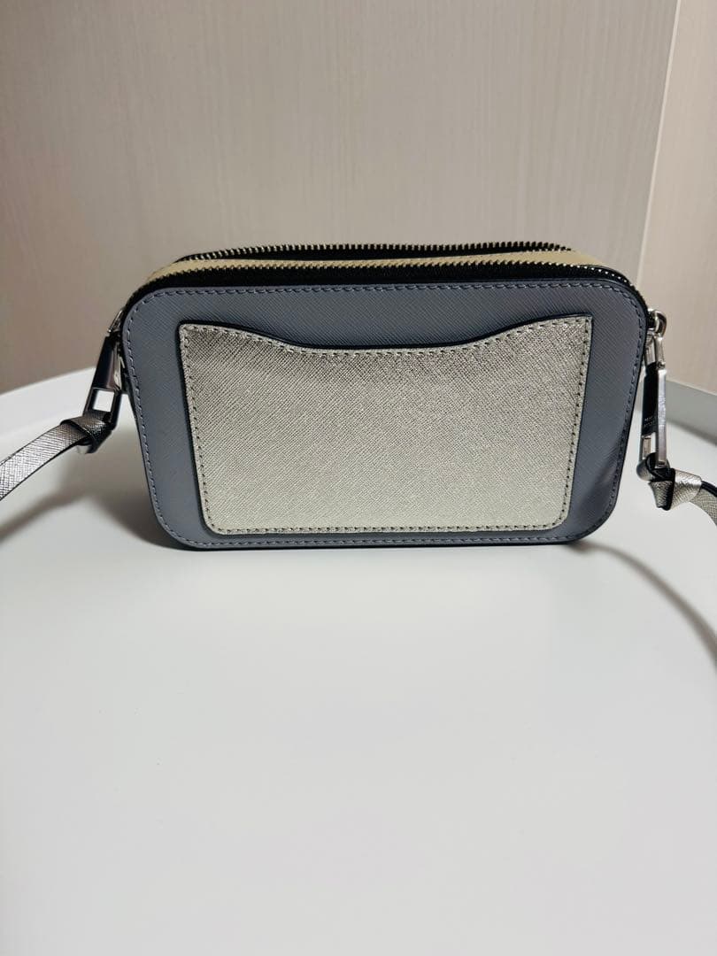 再値下MARC JACOBS ザ カラーブロック スナップショット➕別売チェーン