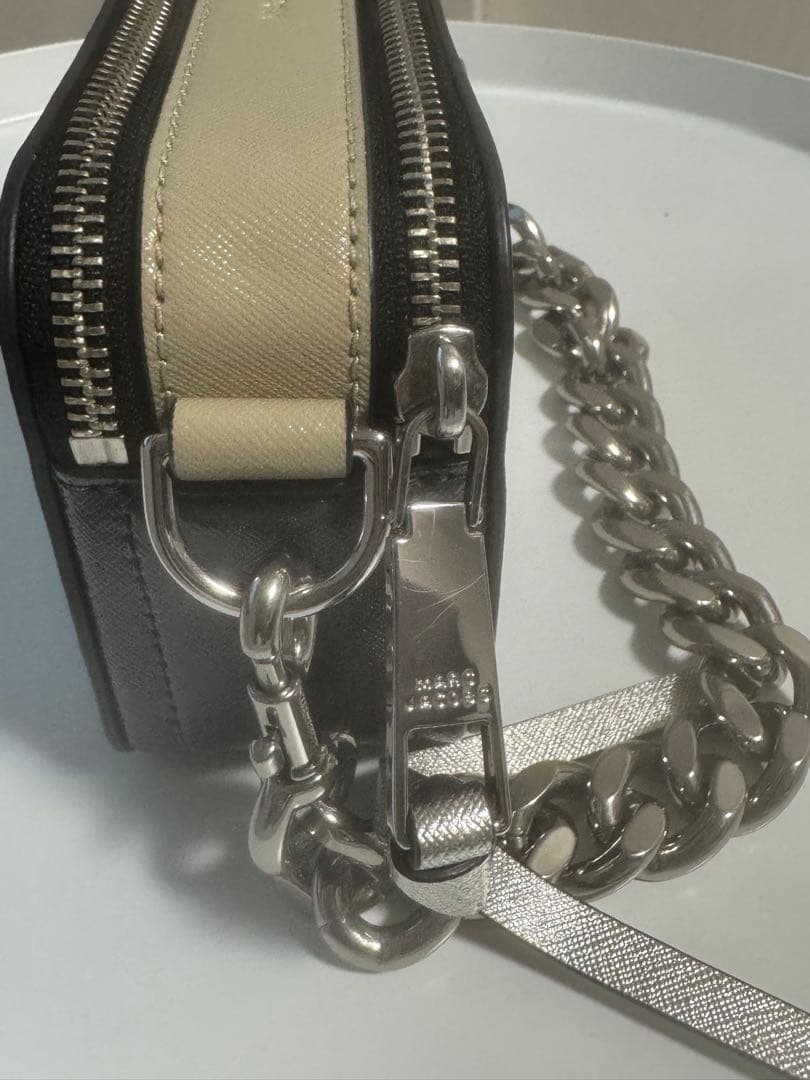 再値下MARC JACOBS ザ カラーブロック スナップショット➕別売チェーン