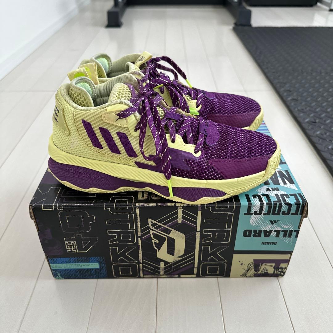 バッシュ adidas Dame 8 23cm