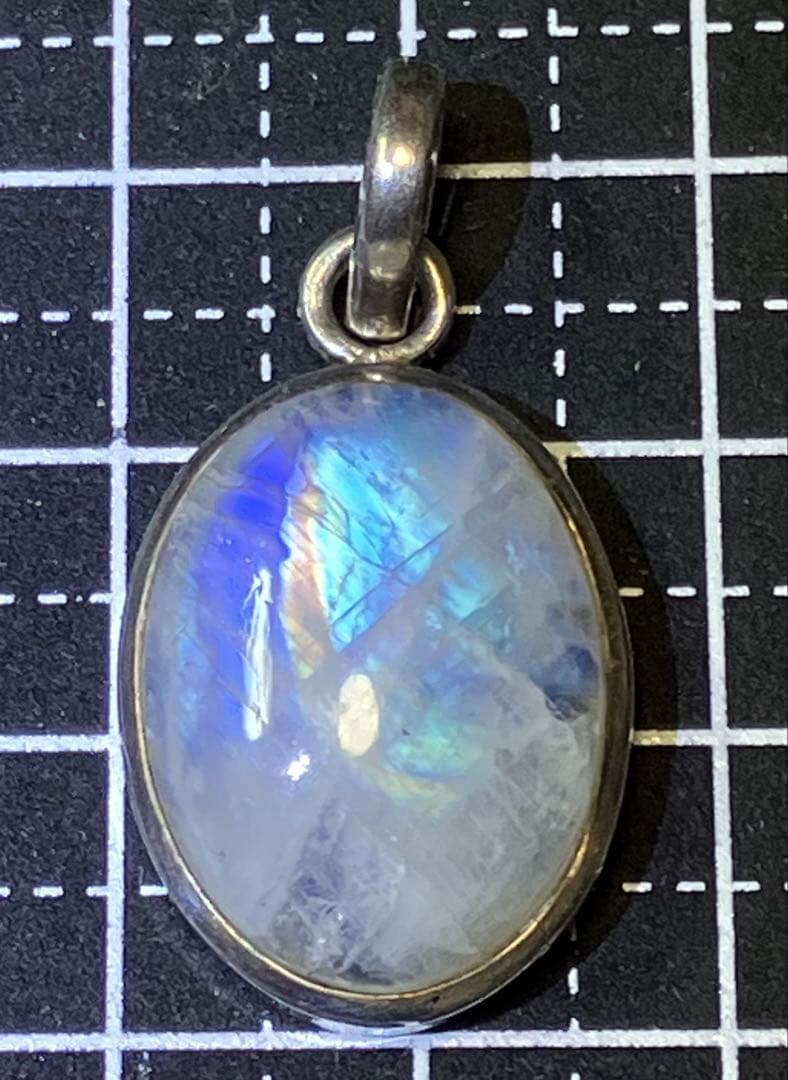 インド　ビハール産レインボームーンストーン　 シルバー925 35㎜×17㎜