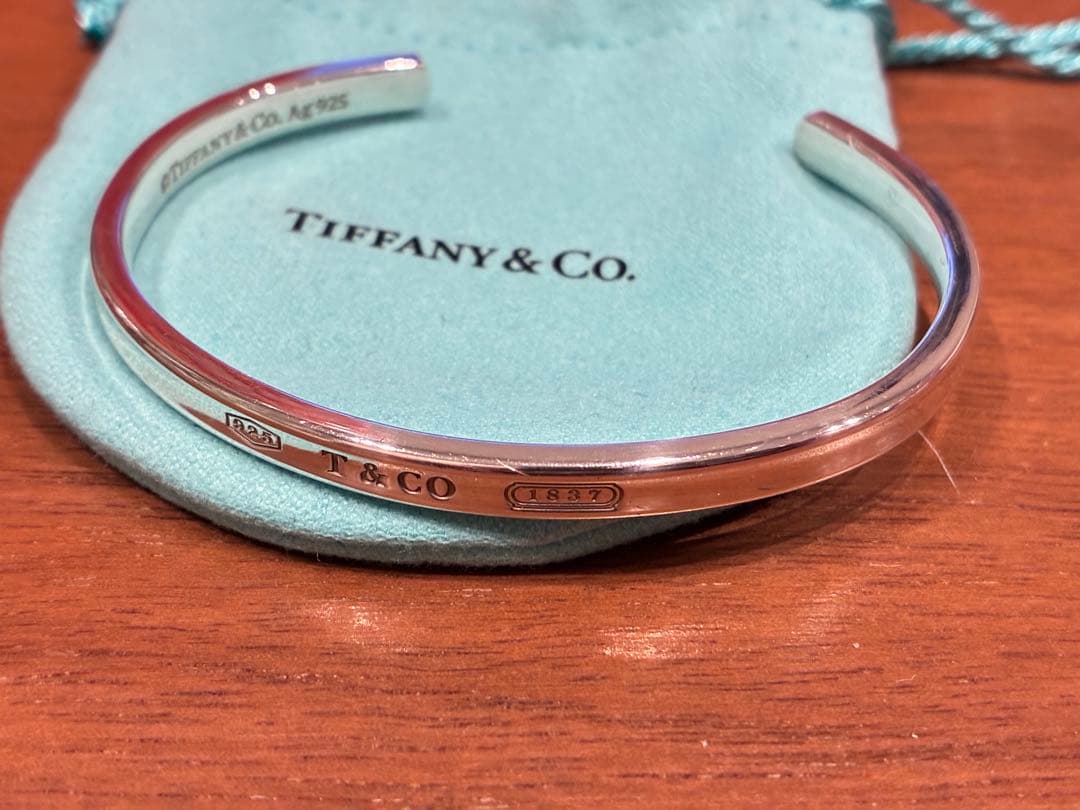 Tiffany & Co. バングル　1837 ラージ