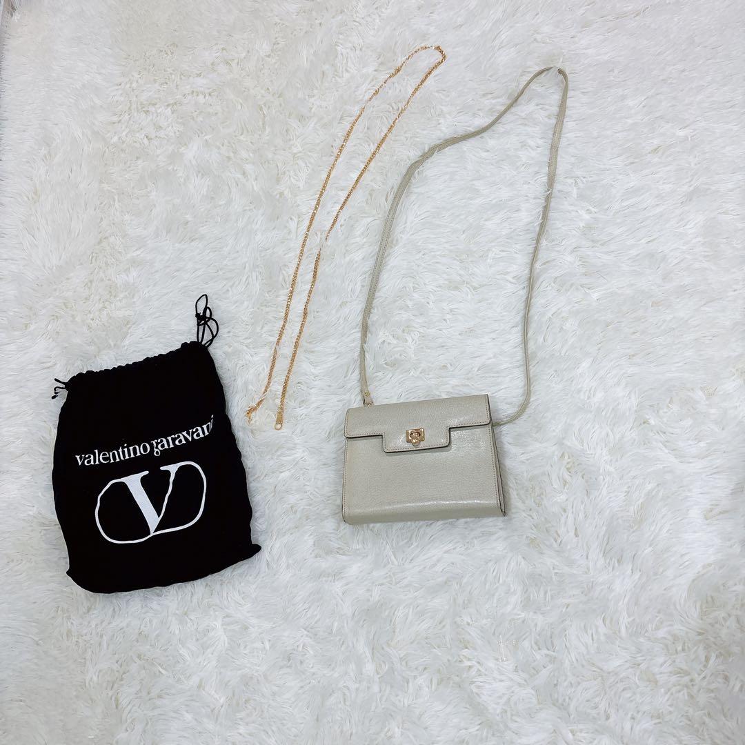 ヴァレンチノ・ガラヴァーニ　ブラウンレザーショルダーバッグ