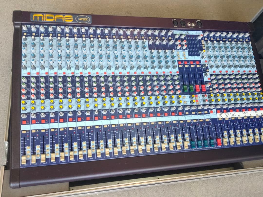 HIROMIDAS Venice320 32チャンネルアナログミキサ