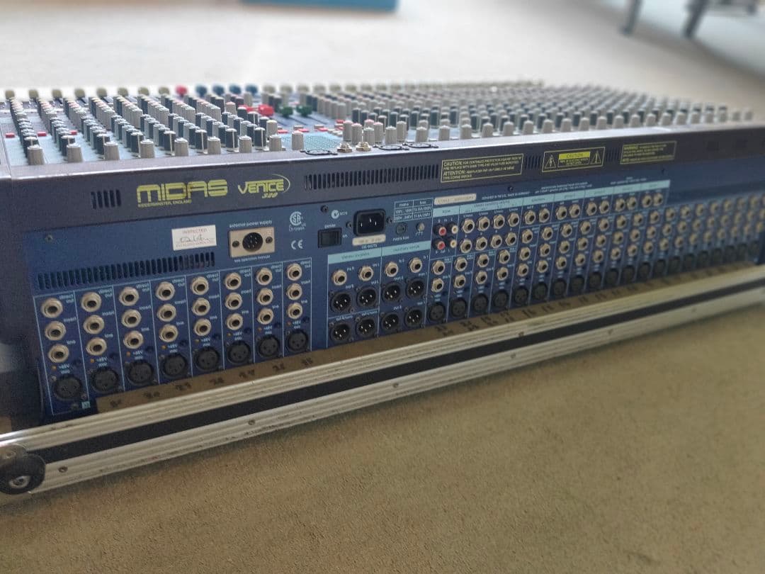 HIROMIDAS Venice320 32チャンネルアナログミキサ