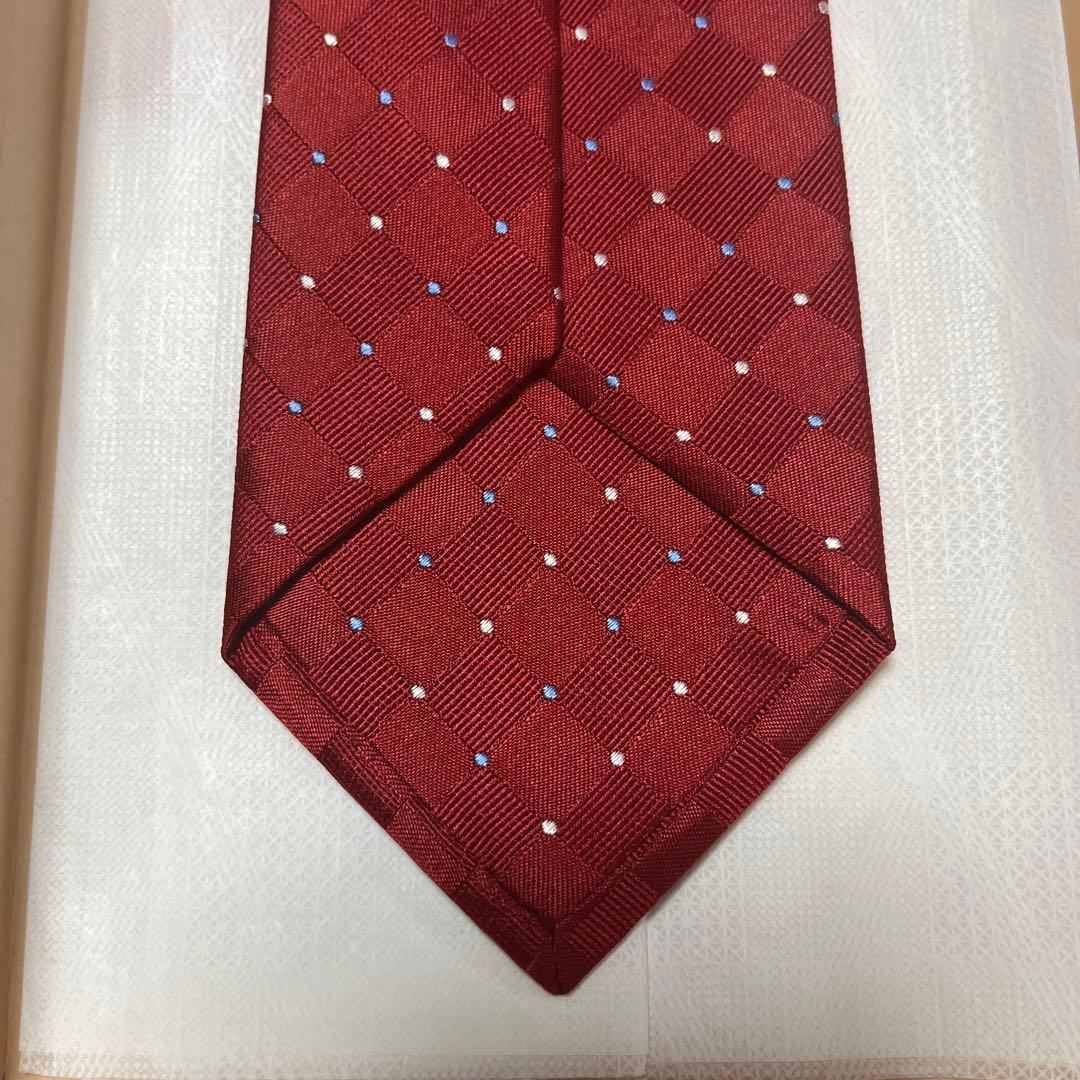 未使用タグ付　LVルイヴィトン　ネクタイ　赤　ドット　光沢　派手　結婚式