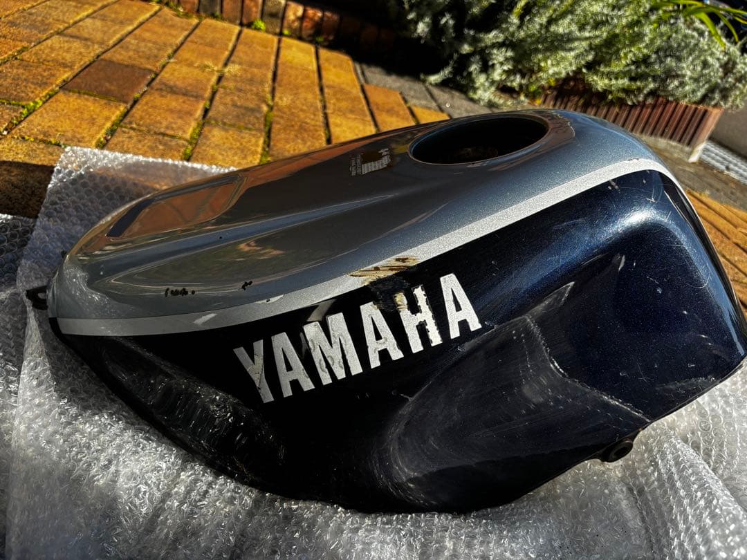 FZR250R 3LN ガソリンタンク