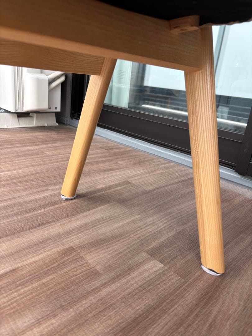 ina ダイニングチェア 椅子 イス 一脚 ブラス 木製脚 ベージュ系張地