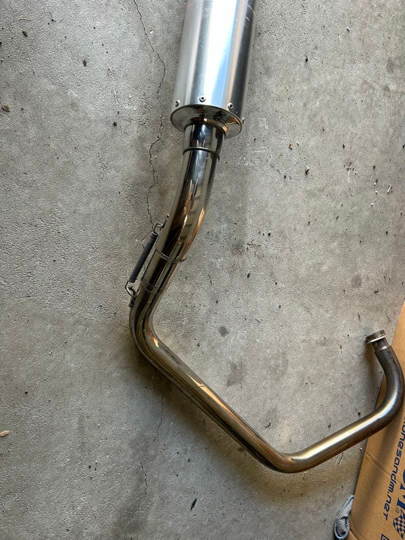 エイプボンバーマフラー