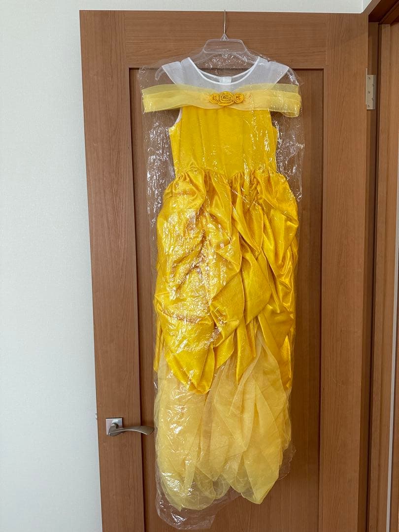 ☆新品　ディズニー　ビビディバビディブティック　美女と野獣　ベル　ドレス　140