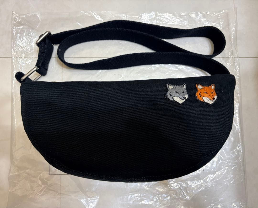 【美品】Maison Kitsuné ダブル ボールド フォックスヘッド バッグ