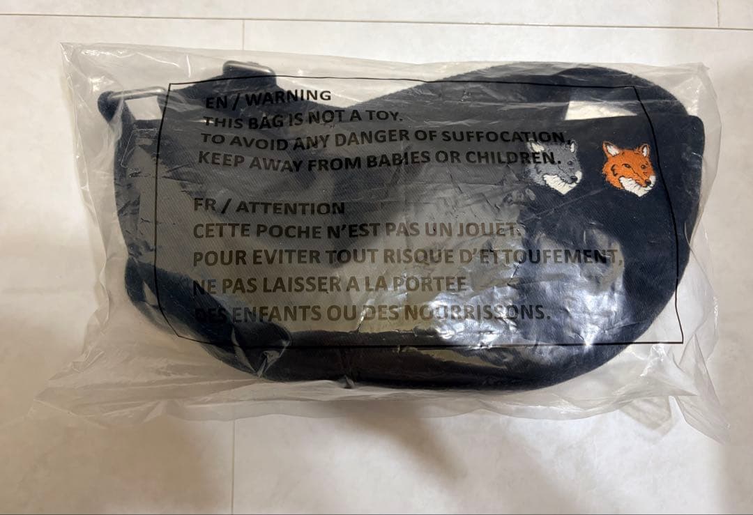 【美品】Maison Kitsuné ダブル ボールド フォックスヘッド バッグ