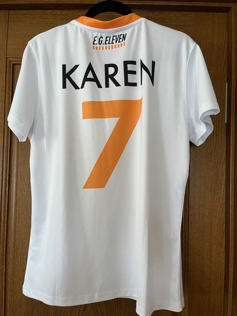 E-girls藤井夏恋ユニホーム