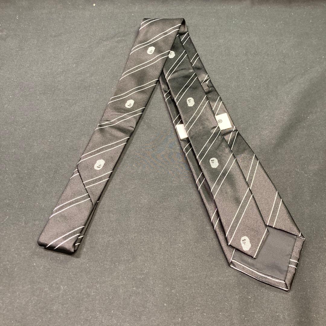 【新品未使用】アベイシングエイプ ネクタイ ストライプ柄 ブラック APEドット