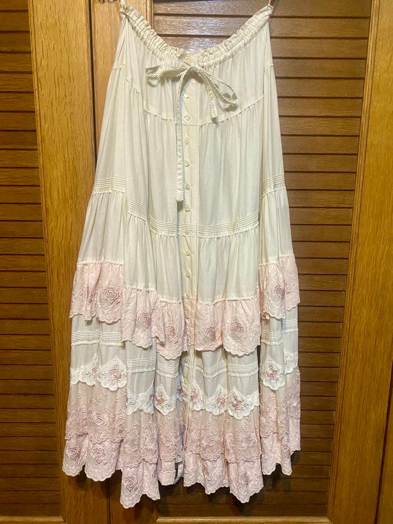 ピンクハウス．ローズレースセットアップ