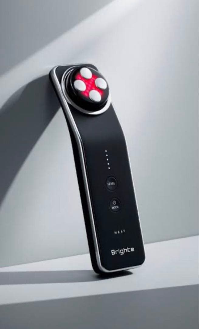 本日のみ値下中Brighte美顔器 ELEKI LIFT(エレキリフト)