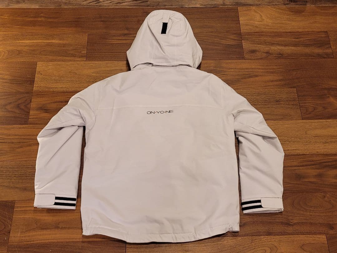 【使用3回】ONYONE スキーウェア ジャケットM、パンツL
