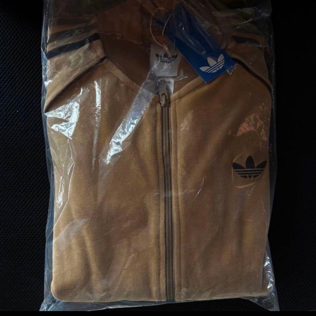 新品3XL⭐️adidasアディカラー ブラウンベロア トラックトップ 風早ゆうた