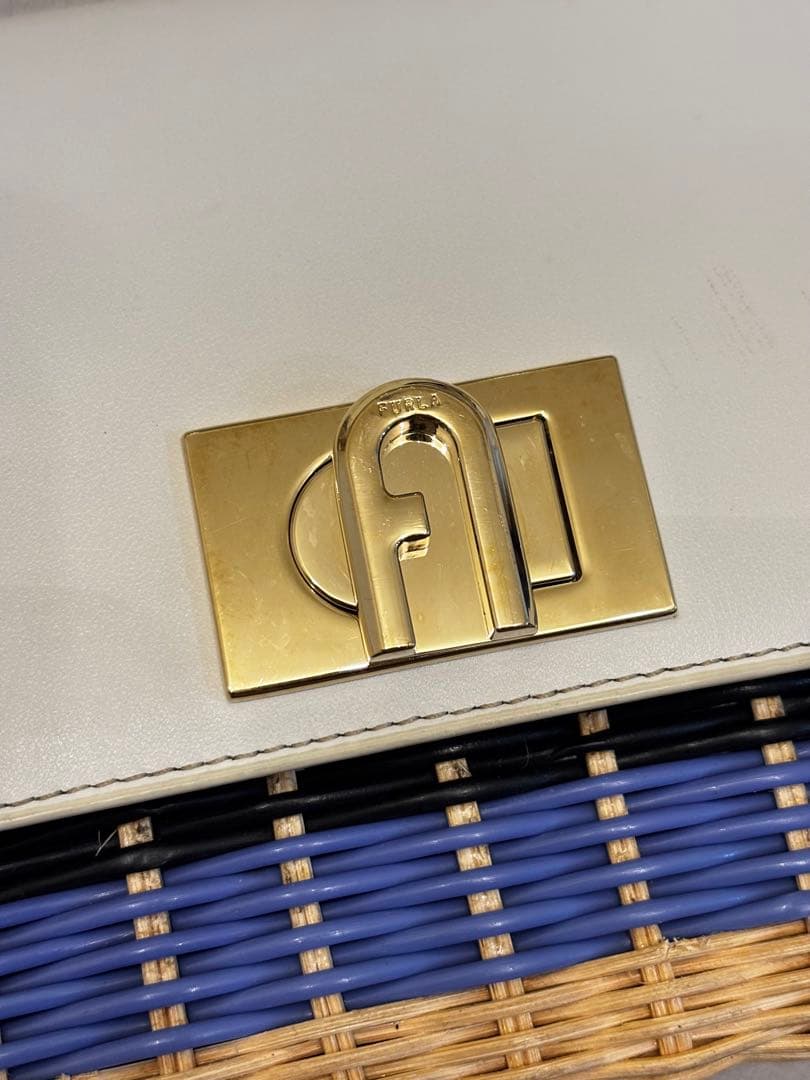 FURLA ミニクロスボディバッグ