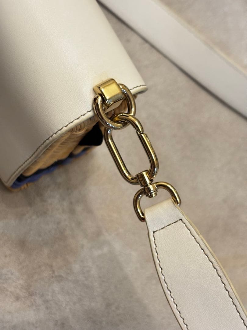 FURLA ミニクロスボディバッグ