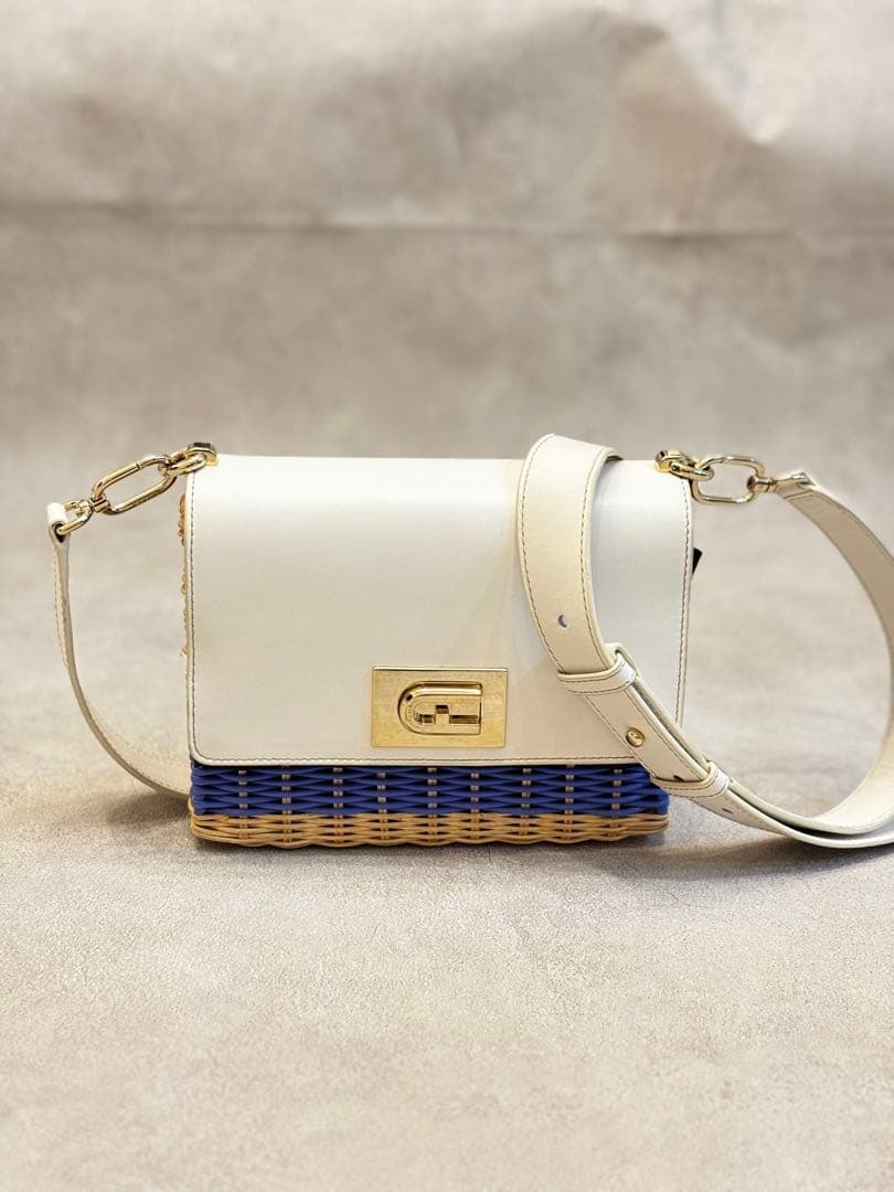 FURLA ミニクロスボディバッグ