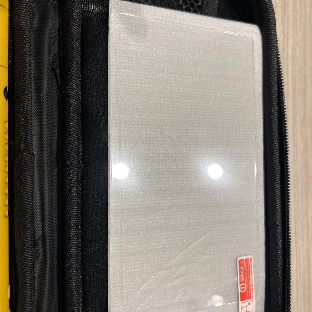 ポポポ【美品】Nintendo Switch Light イエロー