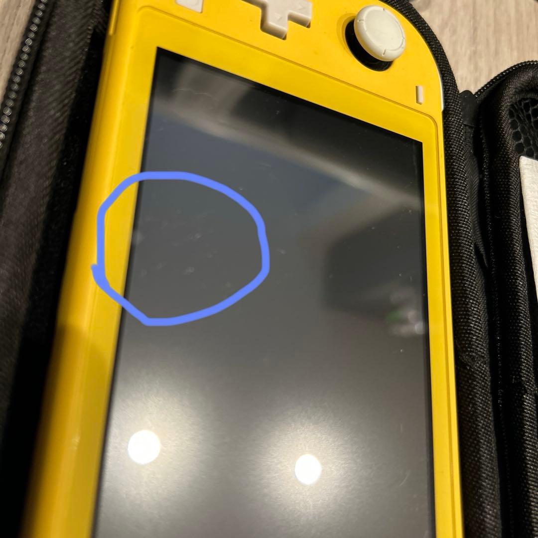 ポポポ【美品】Nintendo Switch Light イエロー