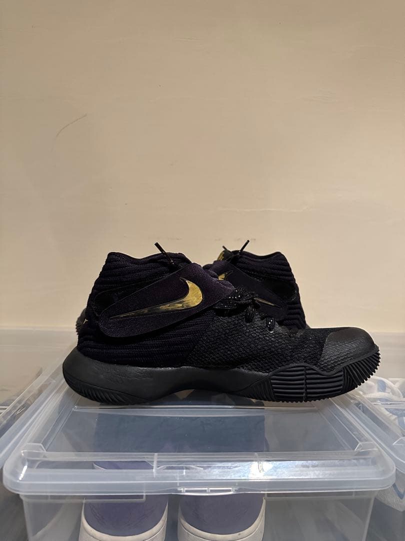 NIKE KYRIE 2 IDブラック×ゴールド（黒金）