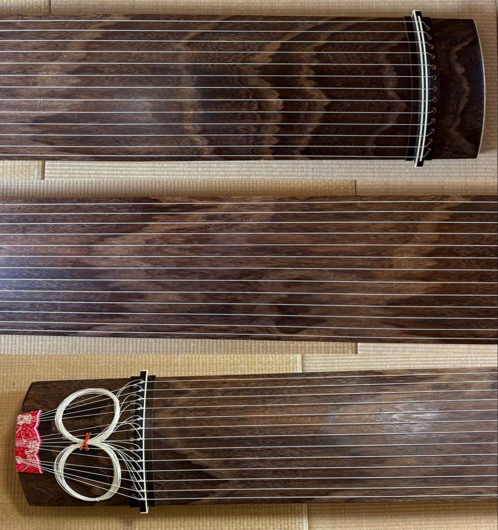 角巻 並甲 すだれ彫 蒔絵装飾 13絃箏（琴）猫足 付属品多数 練習用