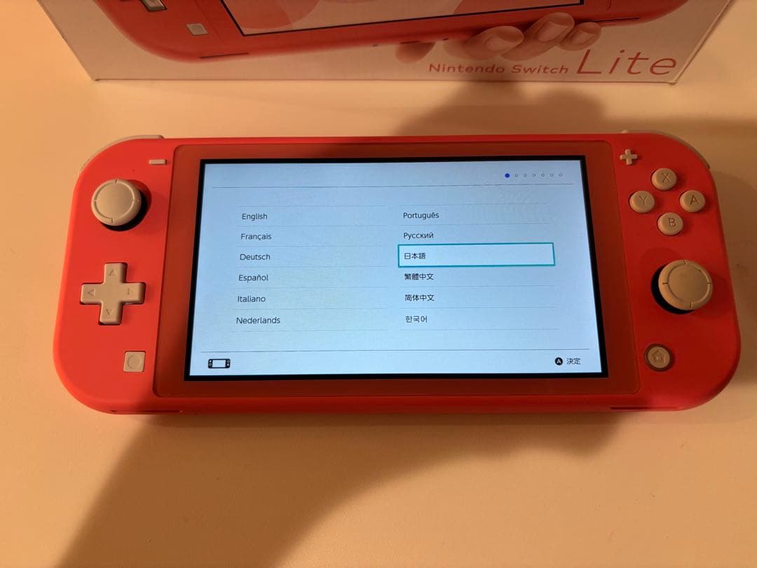 Nintendo Switch Lite コーラル本体R7.8月購入2025年製